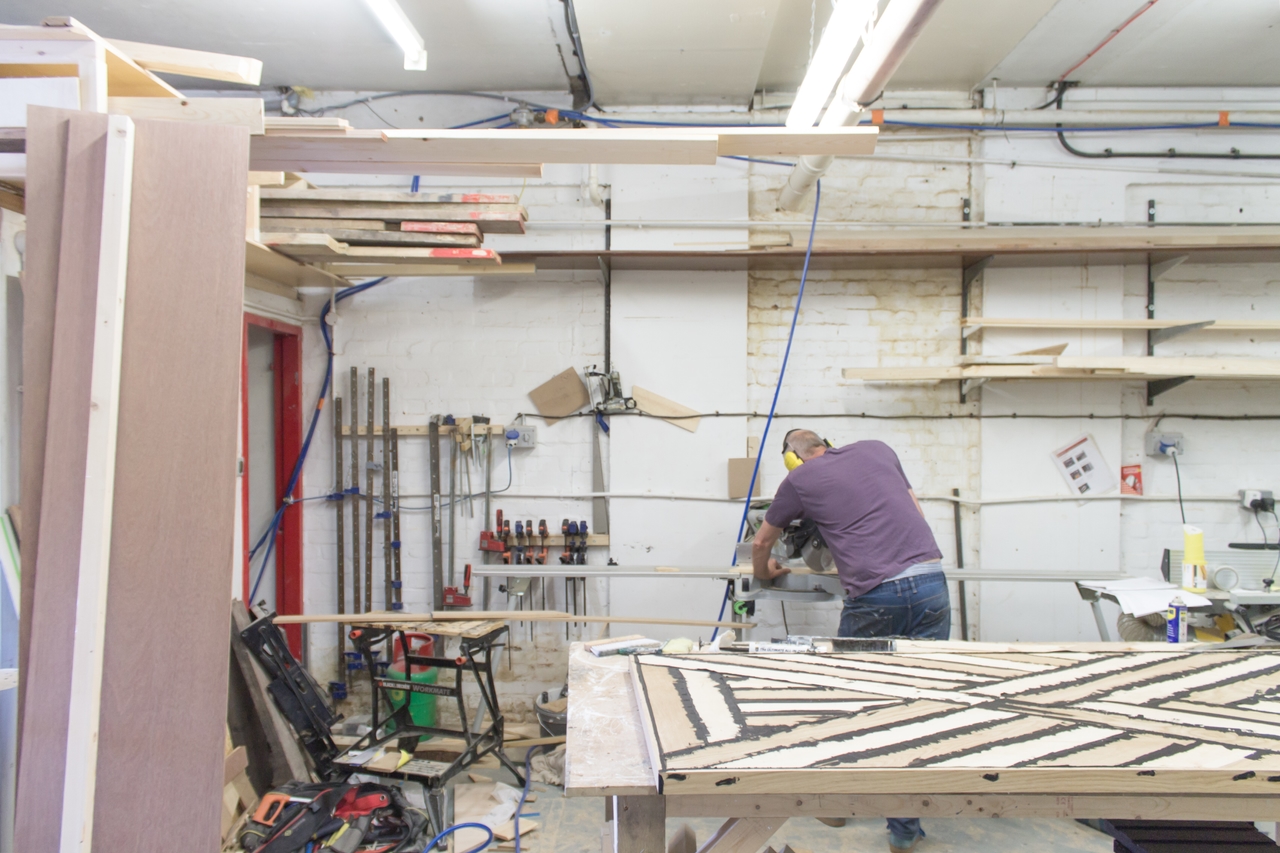 Goldfinger Factory interiour