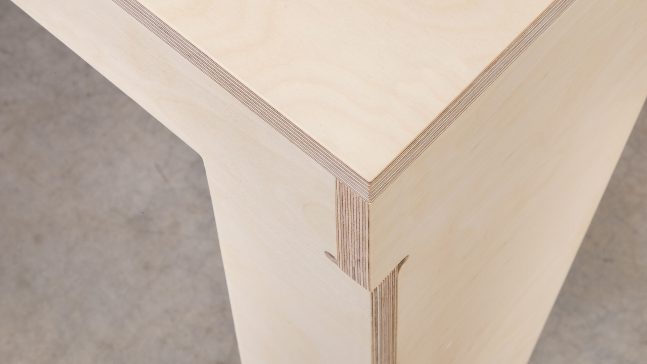 One to Several Table corner detail